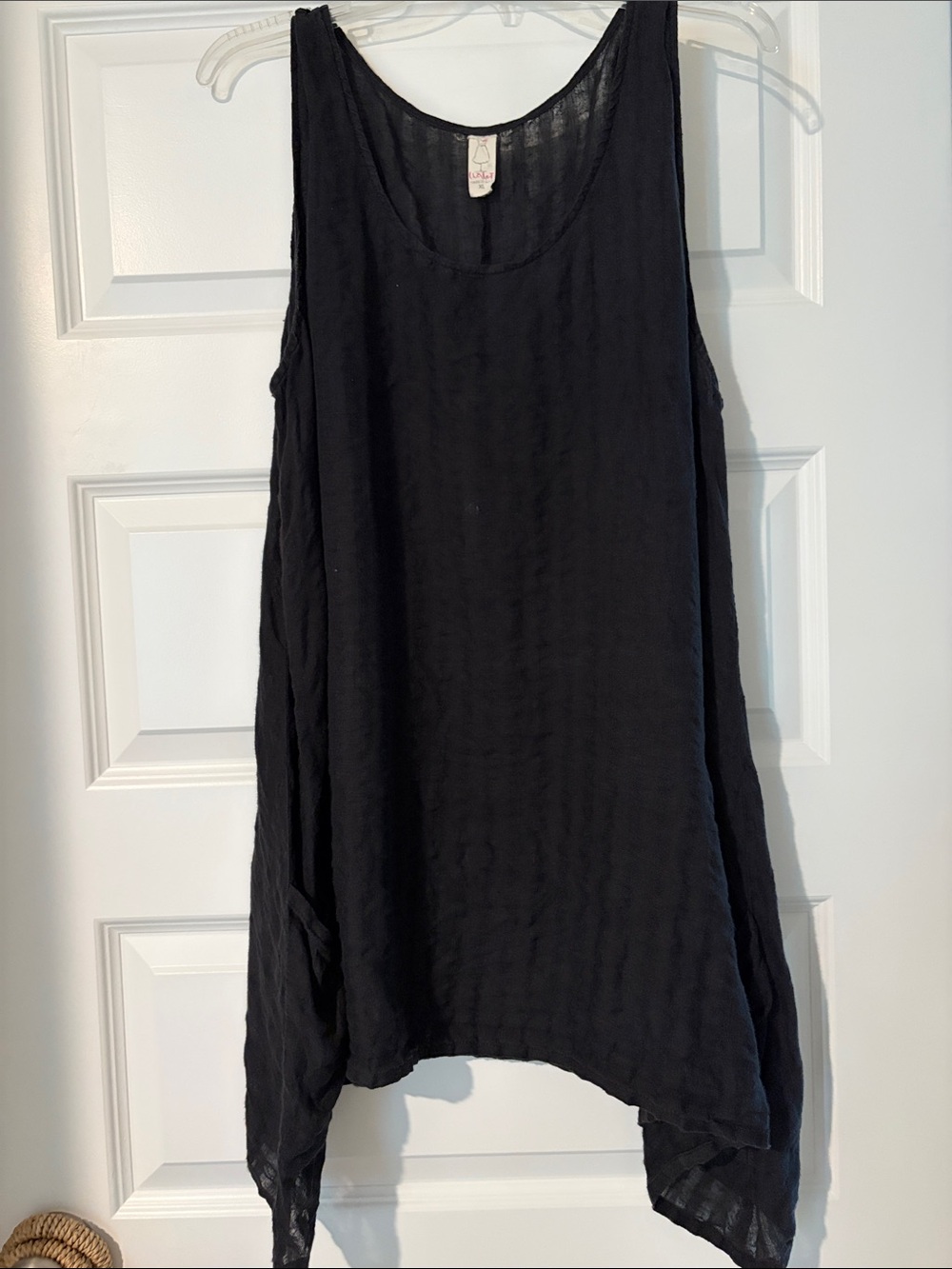Chalet Black Sleeveless Tank Tunic
